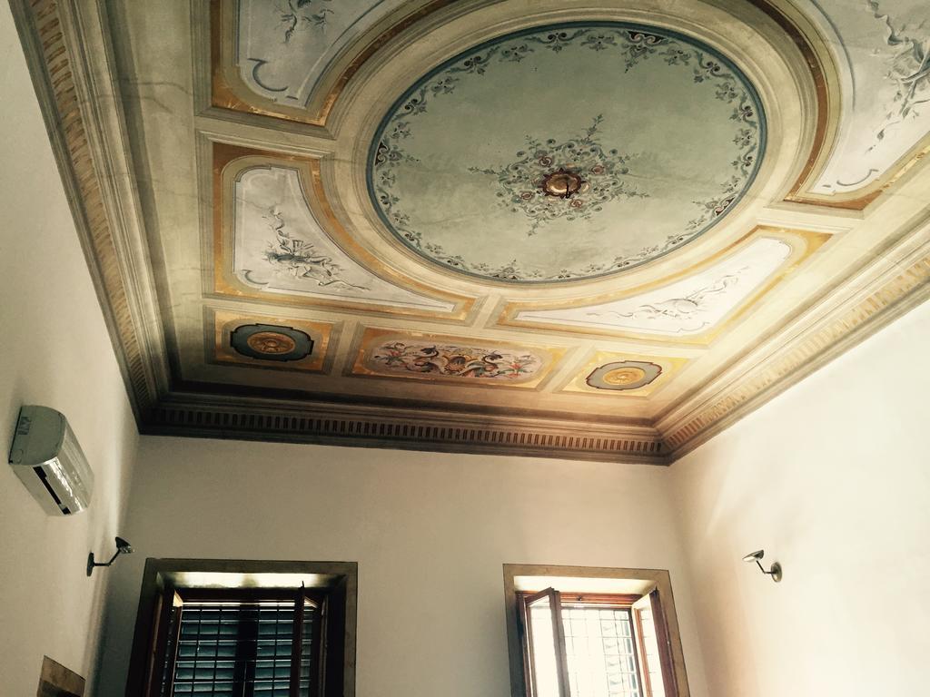 Home Restaurant Hotel Florence Bilik gambar