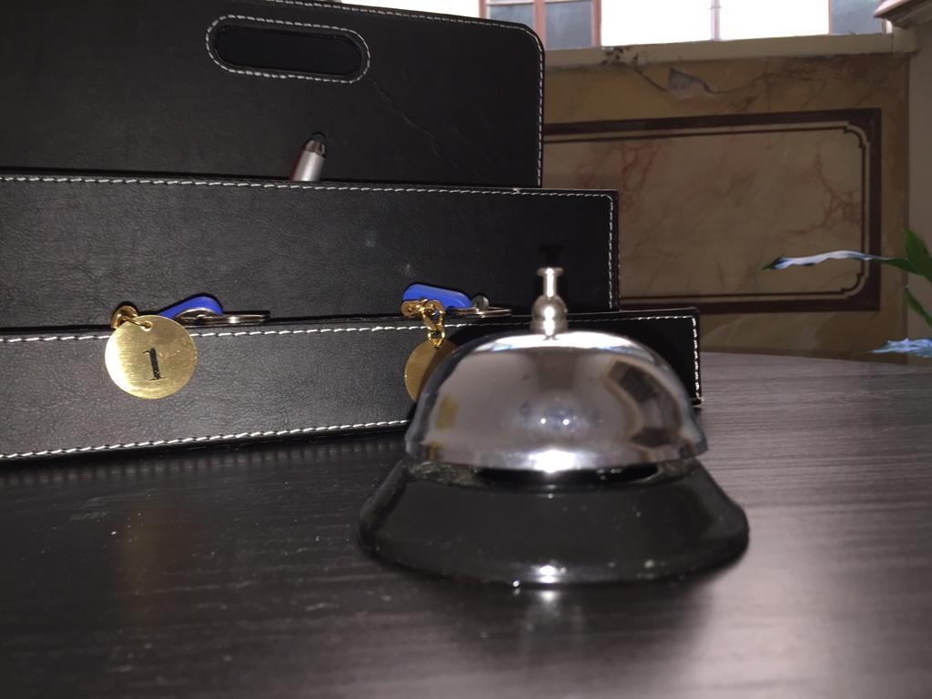 Home Restaurant Hotel Florence Bilik gambar