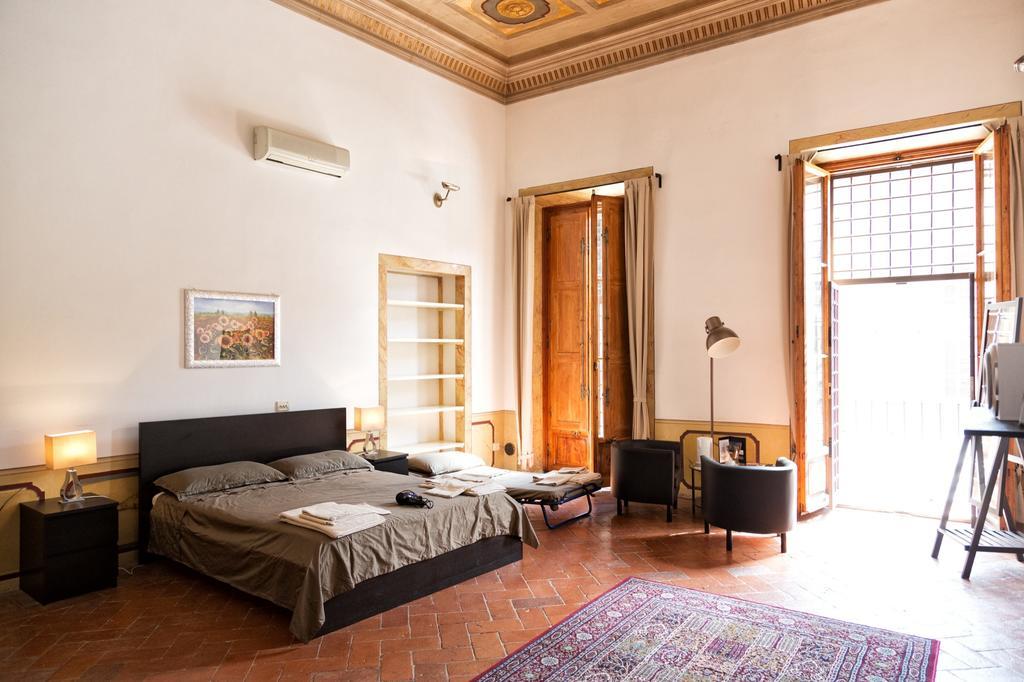 Home Restaurant Hotel Florence Bilik gambar